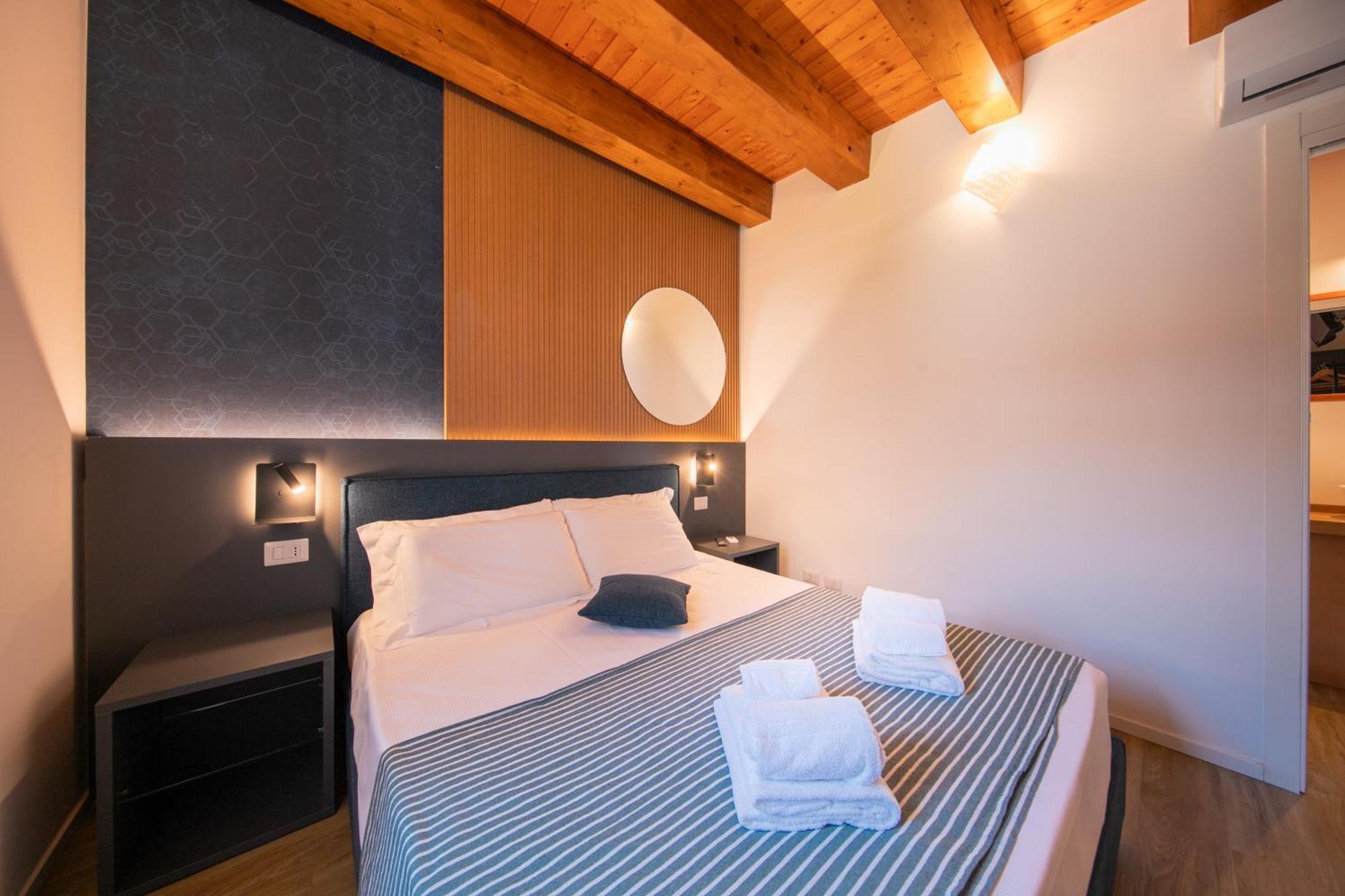 Taliammari Hotel Cefalù Quarto foto